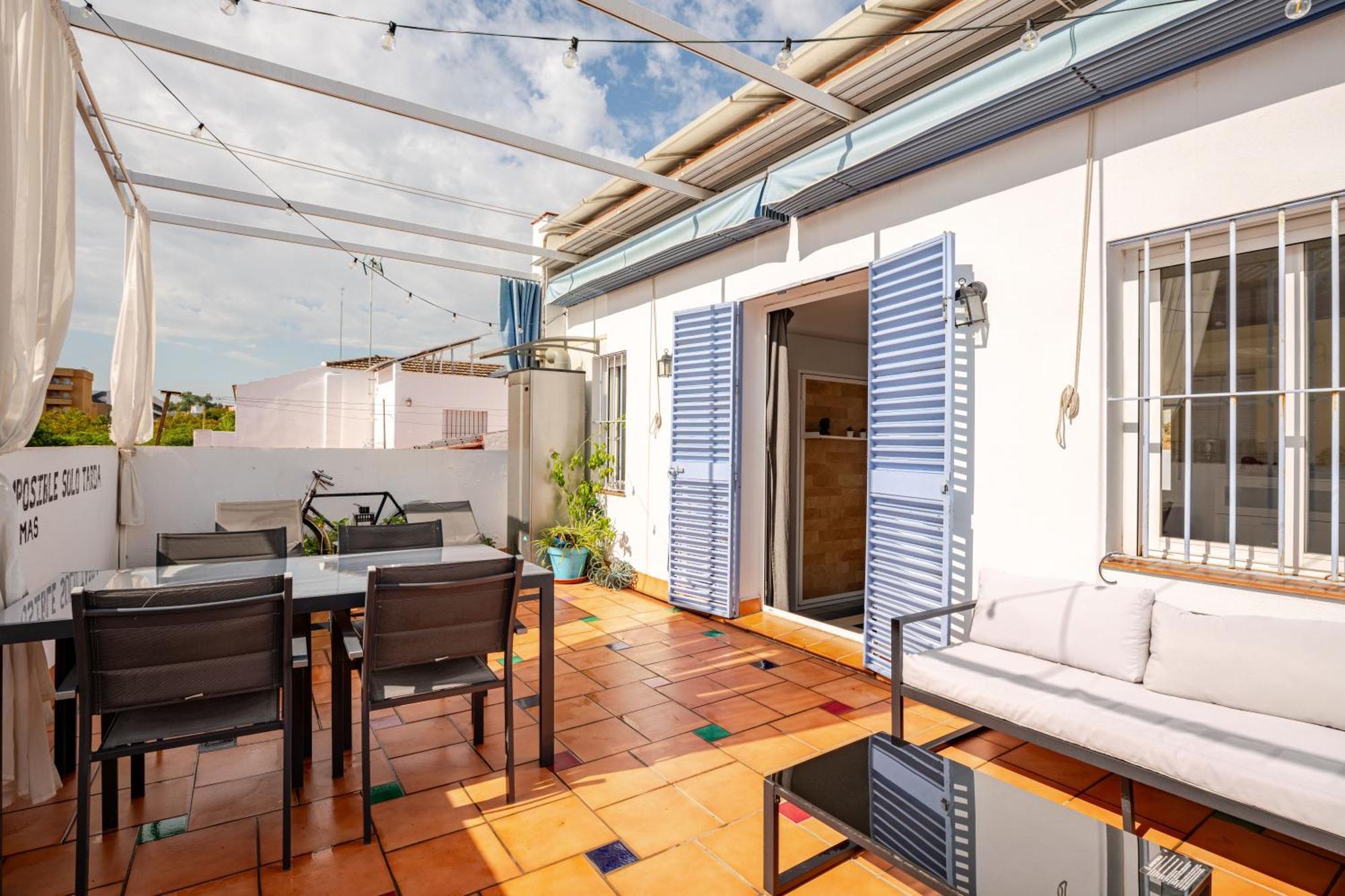 セビリアAtico La Azotea Con Terraza Privadaアパートメント エクステリア 写真